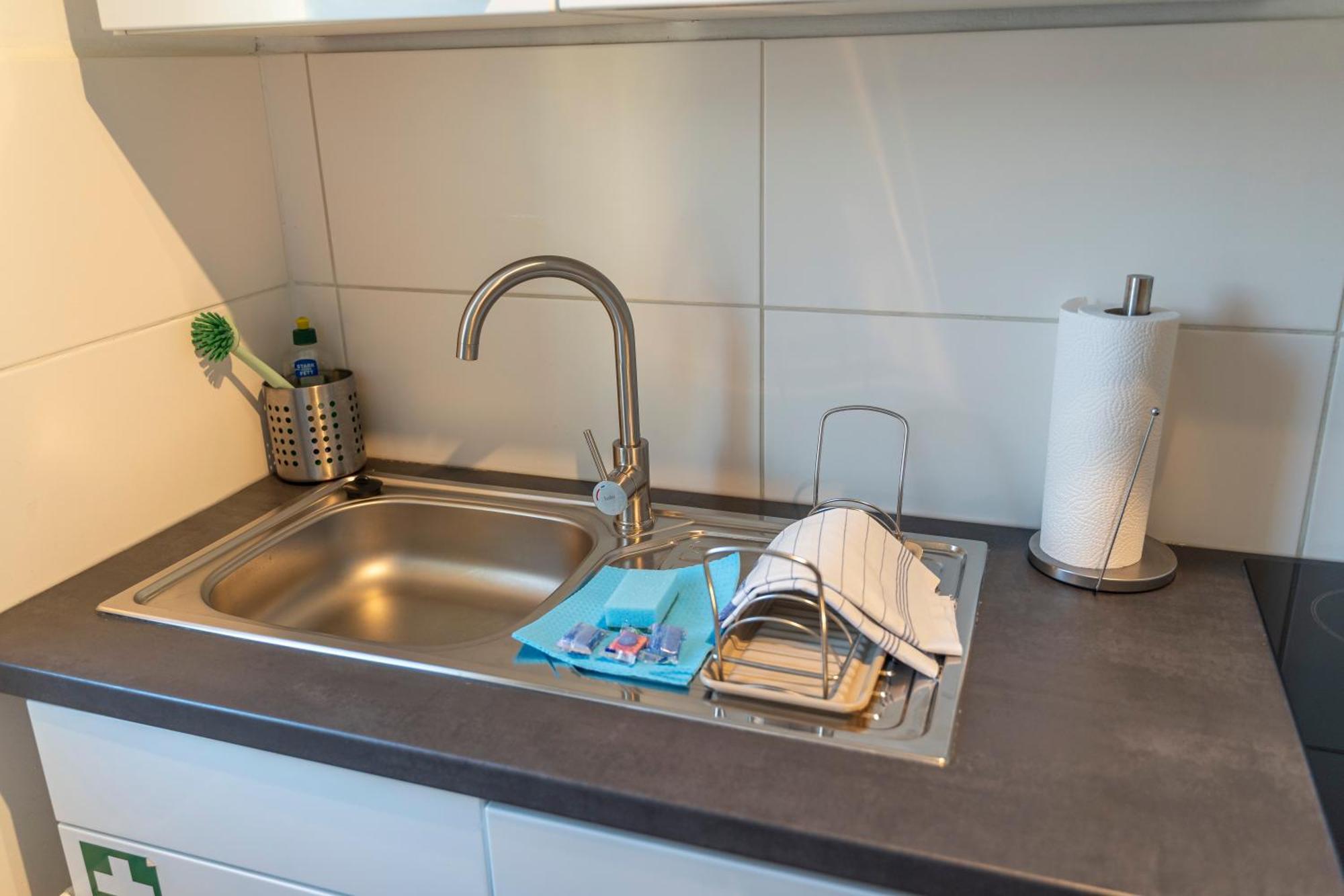 Rr - Stylish Apartment 50Qm - Wifi - Washer - Tv Magdeburg Bagian luar foto